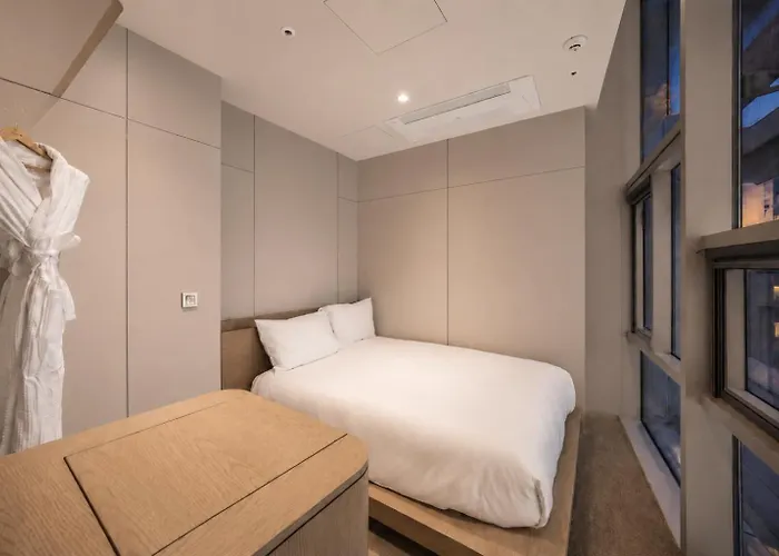 Uh Insadong 3* Seul